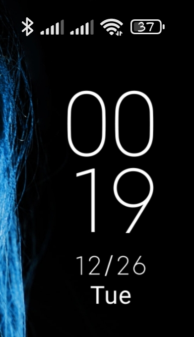 Screenshot_2023-12-26-00-19-34-530_com.miui.home-edit.jpg